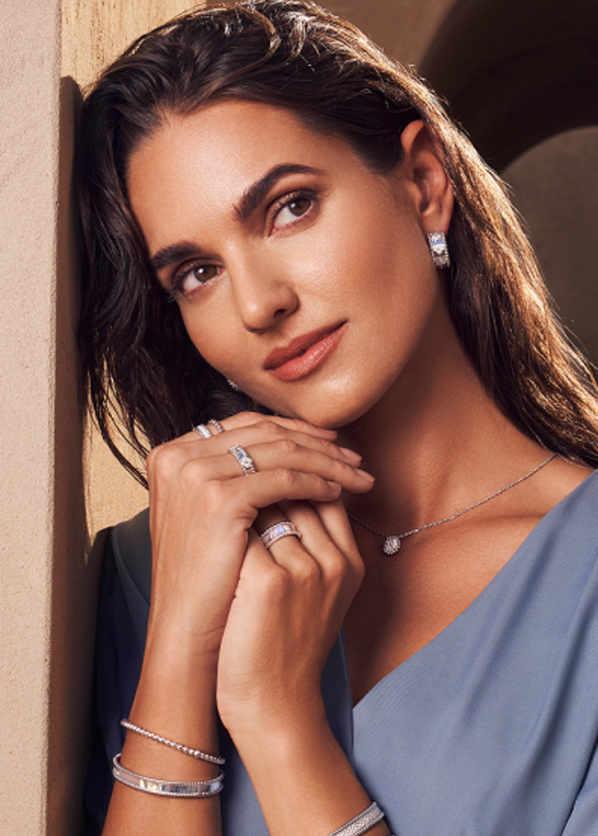 منطقة الشرق الأوسط هي المحطة الأولى جديد Perlée من Van Cleef & Arpels