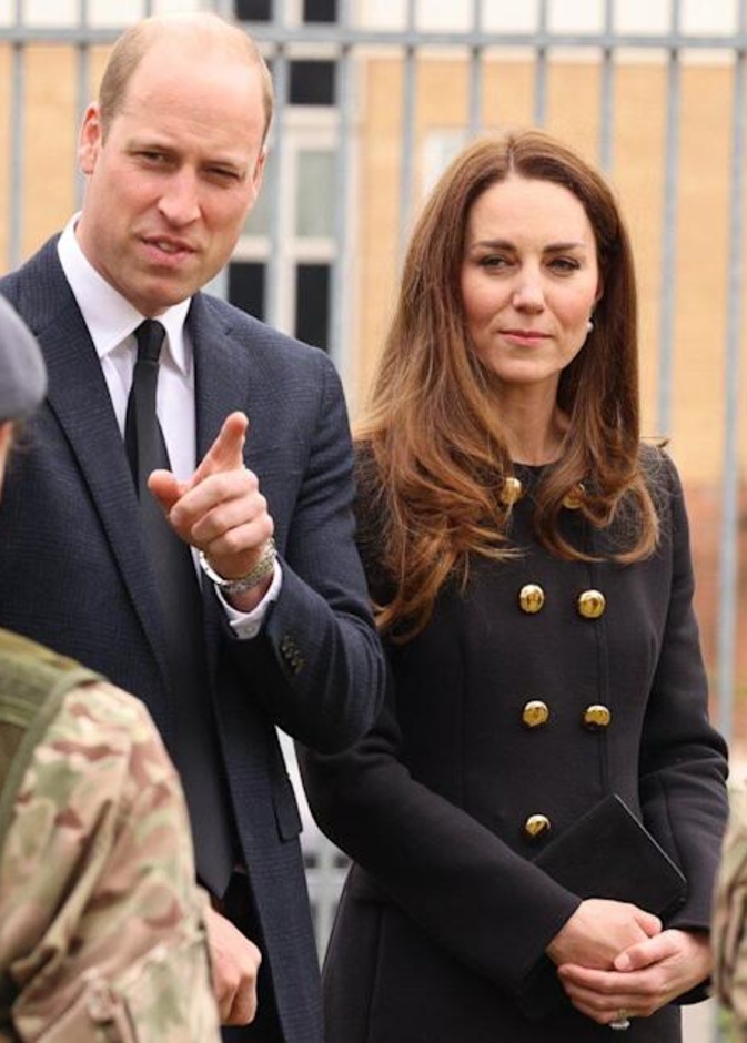 هذه هي الرسالة التي وجهها دوق ودوقة كمبريدج بمناسبة عيد ميلاد الملكة