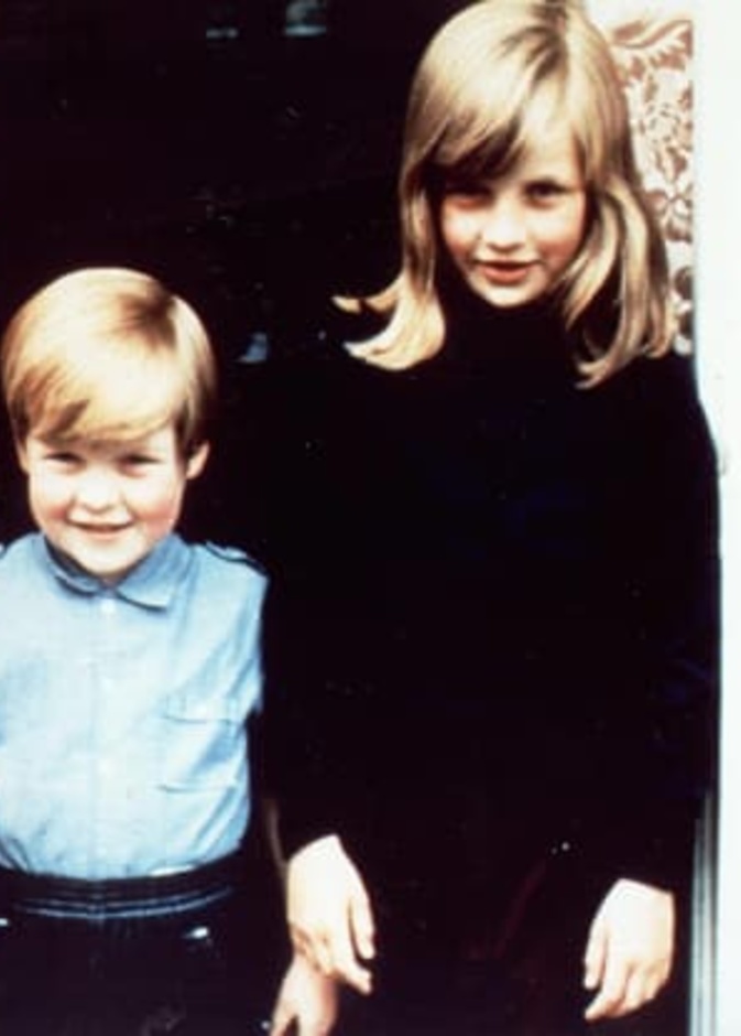 كتاب جديد عن طفولة الأميرة ديانا "التعيسة" بقلم شقيقها تشارلز سبنسر