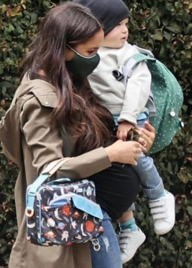 صور جديدة لميغان ماركل وطفلها أرشي