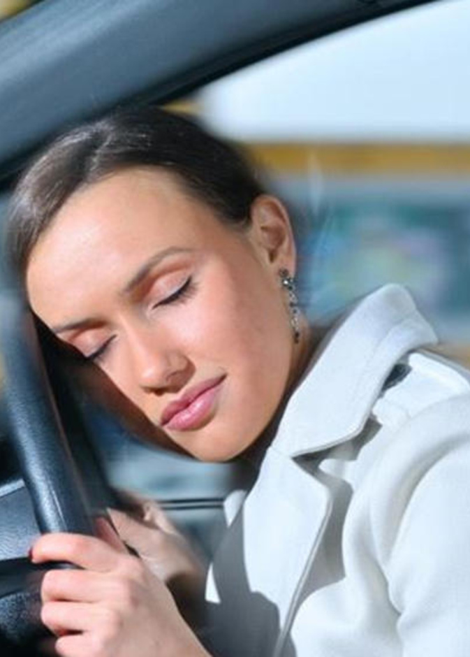 نصائح لتجنب النعاس أثناء القيادة