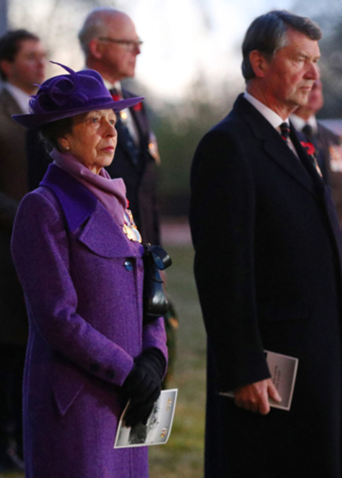 الأميرة آن وزوجها يقومان بظهور رسمي نادر معا في مهمة رسمية