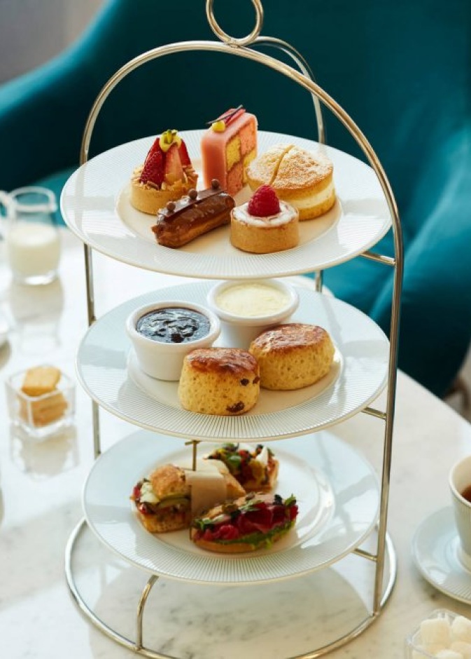  مطعم صالة اللؤلؤة PEARL LOUNGE في فندق جميرا بيتش JUMEIRAH BEACH HOTEL، أم سقيم