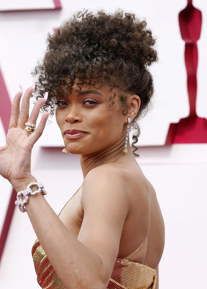  مجوهرات آندرا داي من تيفاني اند كو