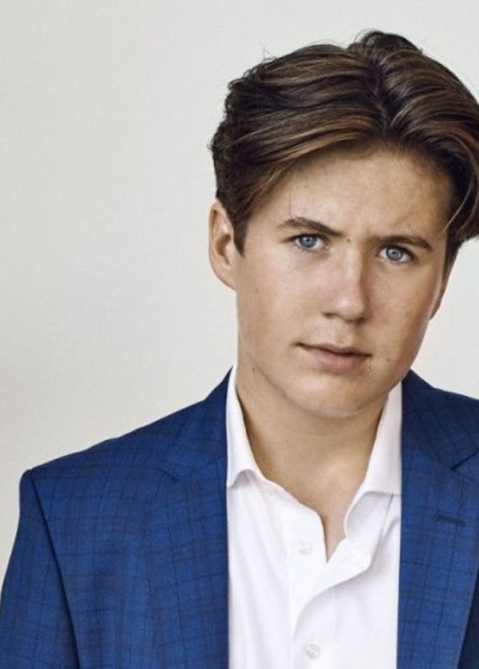 الأمير كريستيان صاحب الترتيب الثاني في ولاية العهد