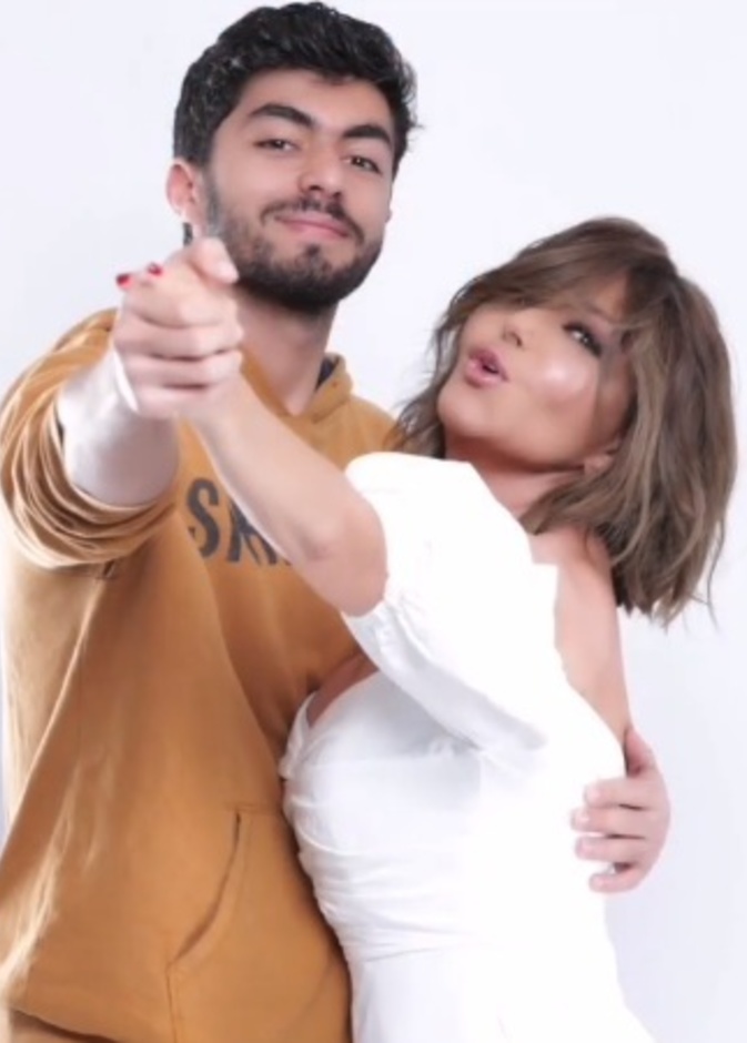 سميرة سعيد تحتفل بميلاد نجلها "شادي"