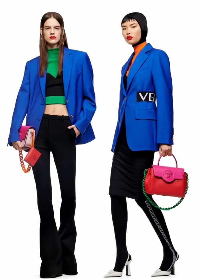 Le Muse.. مجموعة Versace التمهيدية لموسم خريف 2021