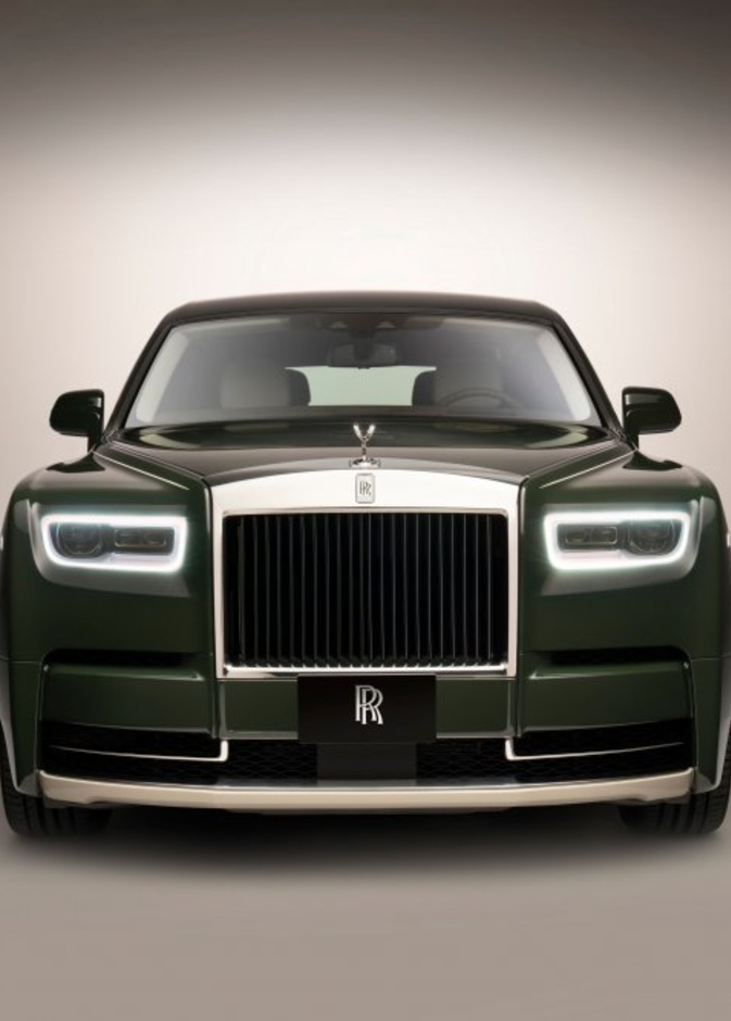 رولز-رويس تكشف النقاب عن سيارة فانتوم أوريبي  بالتعاون مع هيرميس