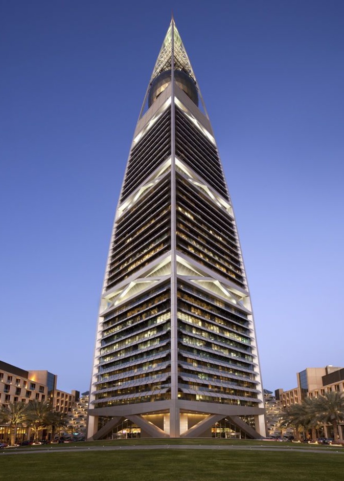 مطاعم الرياض فندق الفيصلية روزوود Al Faisaliyah Rosewood Hotel