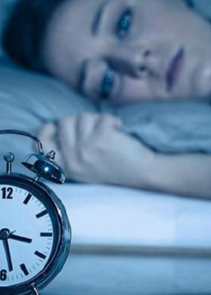 ما علاقة قلة النوم بارتجاج المخ