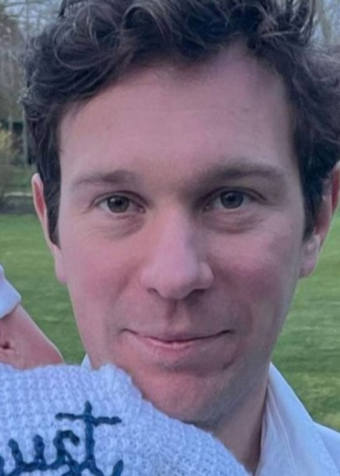 صورة جديدة لزوج الأمير يوجين وطفلها