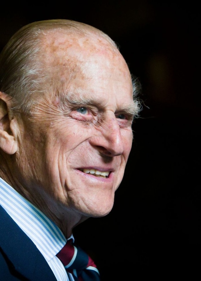 ما سبب وفاة الأمير فيليب الذي كتب في شهادة وفاته؟