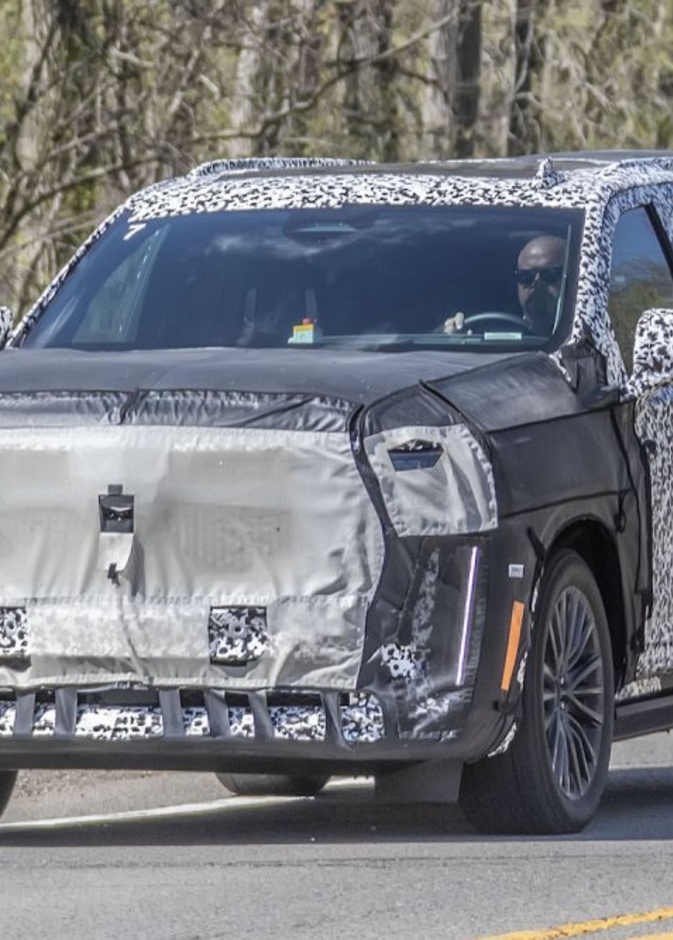 نسخة جديدة عالية الأداء من كاديلاك اسكاليد