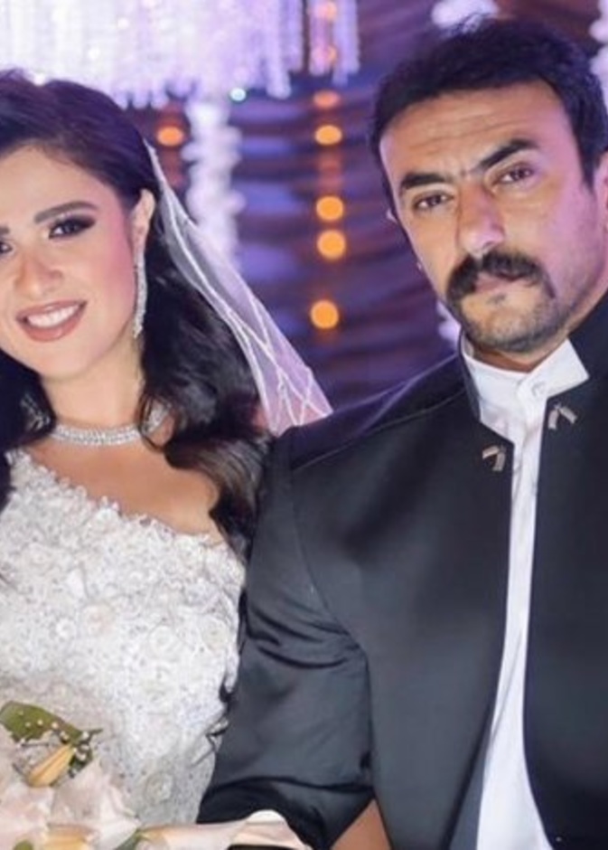 ياسمين عبد العزيز وأحمد العوضي