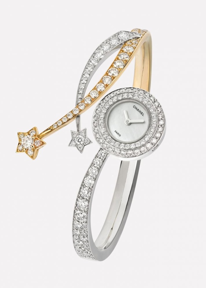  ساعة من شانيل Chanel