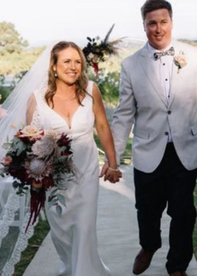 عروس تفاجئ ضيوف زفافها بخسارة 25 كجم من وزنها