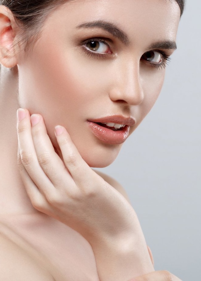 تجميل الفك للحصول على وجه متناسق وفك محدد 