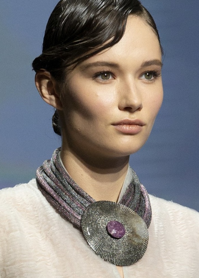  طرق وضع مكياج سريع وهادئ لاول ايام العيد