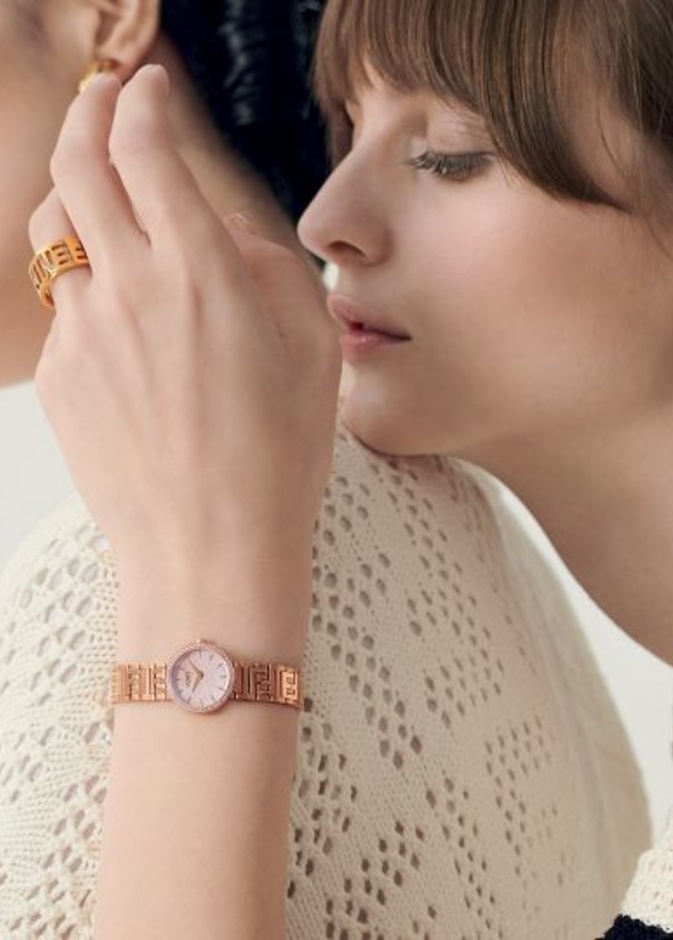 إصدارات جديدة من ساعات يد Forever Fendi.. تصاميم أنيقة ممهورة بتوقيع الدار