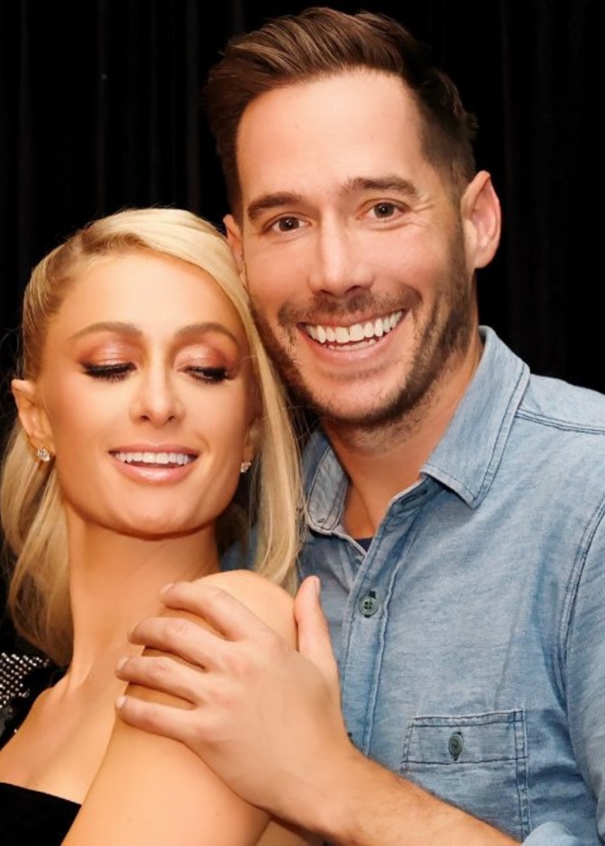  باريس هيلتون Paris Hilton حامل في طفلها الأول