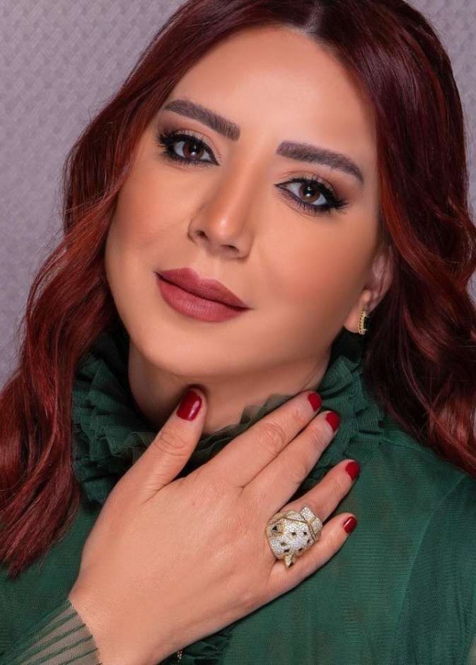  مكياج عصري للمرأة الاربعينية 