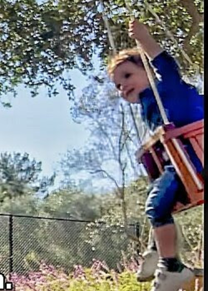 في صورته الجديدة.. آرتشي نسخة طبق الأصل من والدته ميغان ماركل