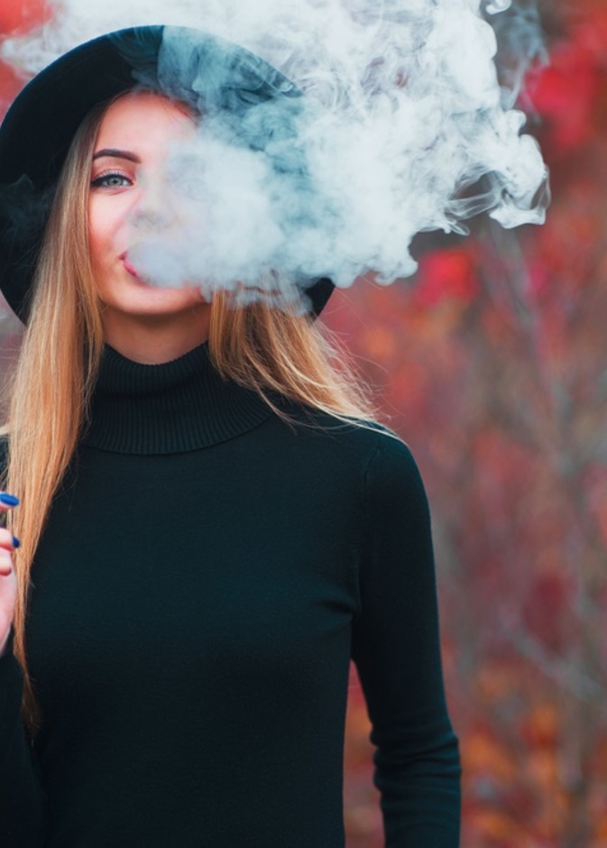  يشكل التدخين خطورة كبيرة على الصحة