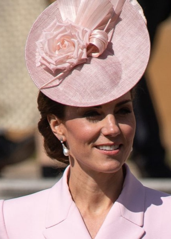  اسكتش فني من أعمال دوقة كمبريدج