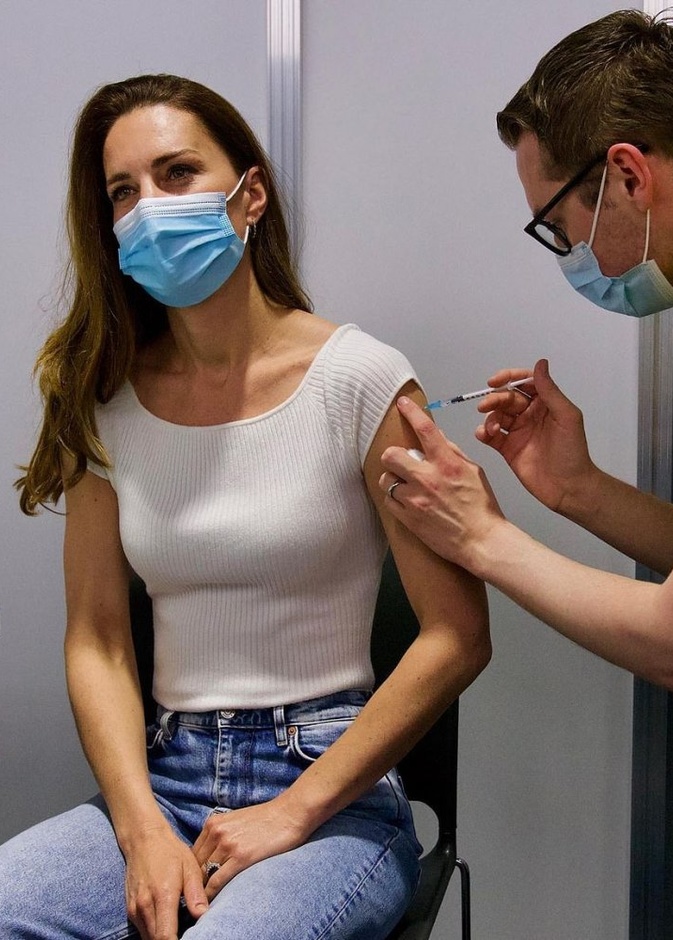 كيت ميدلتون تتلقى جرعتها الأولى من اللقاح الواقي من عدوى كورونا