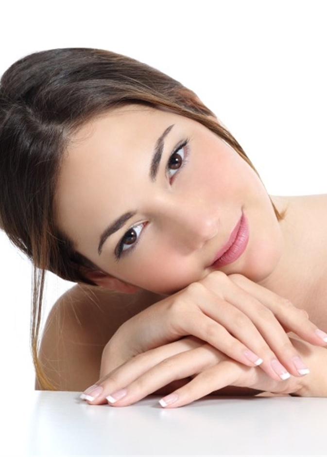 التقشير الكيميائي يساعد على التخلص من علامات الشيخوخة والتجاعيد