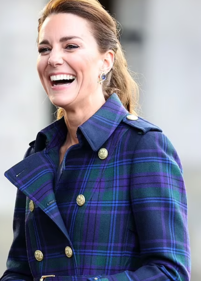 أنعم المجوهرات التي تألقت بها كيت ميدلتون في جولتها الأخيرة باسكتلندا