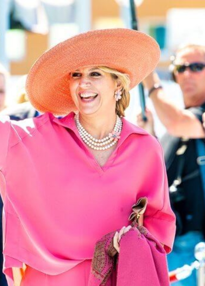 الملكة ماكسيما تقدم جوائز Appeltjes van Oranje في القصر الملكي