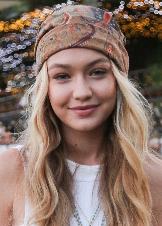  اكسسوارات شعر 2021 مع الباند الهندسي والمزخرف من وحي Gigi Hadid 2021