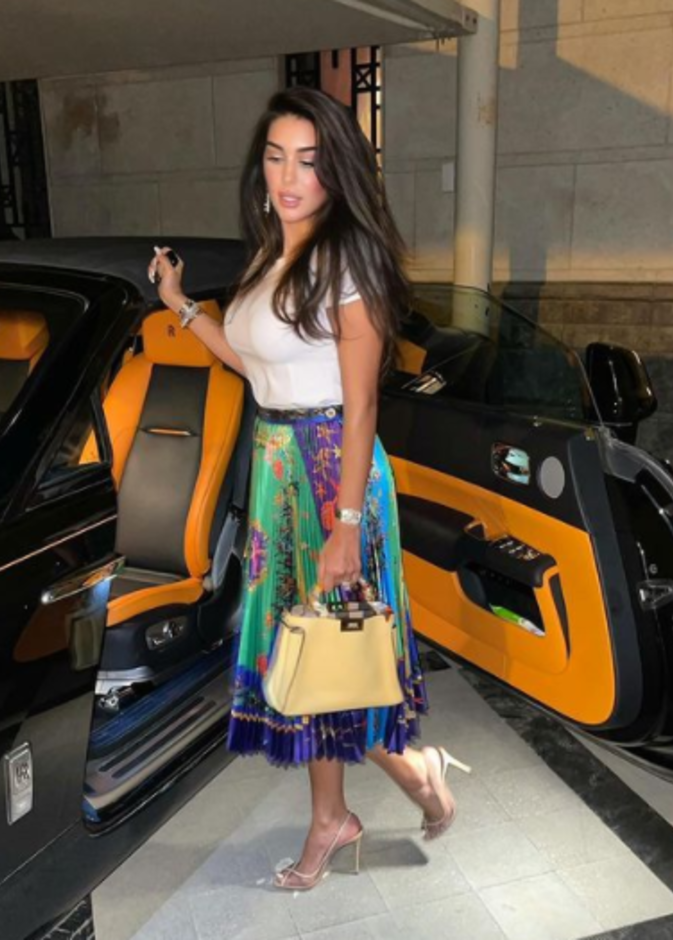 صور أحدث إطلالات ياسمين صبري أنيقة وباهظة الثمن