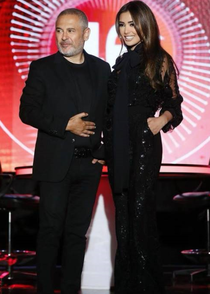 خطفت إطلالة جيسيكا عازار الأنظار  بالجمبسوت من تصميم ايلي صعب