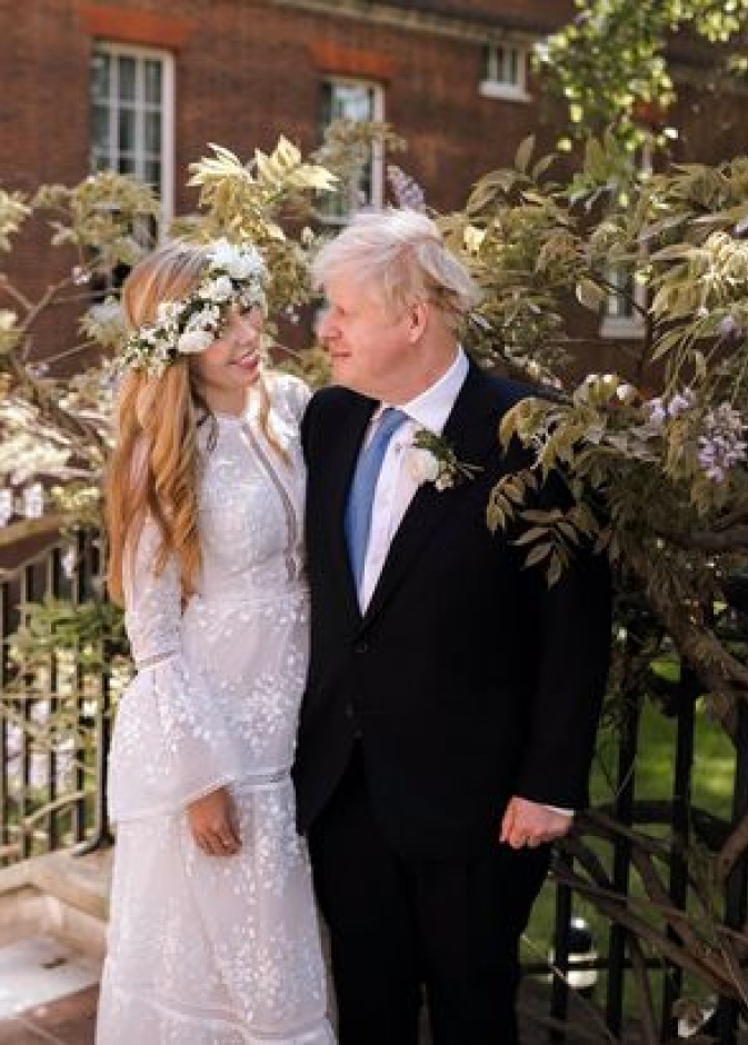 تفاصيل غريبة عن زواج بوريس جونسون وكاري سيموندز