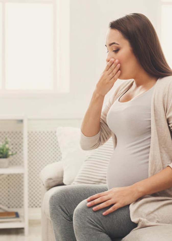 وضعية النوم الامثل للحامل التي تعاني من حرقة المعدة