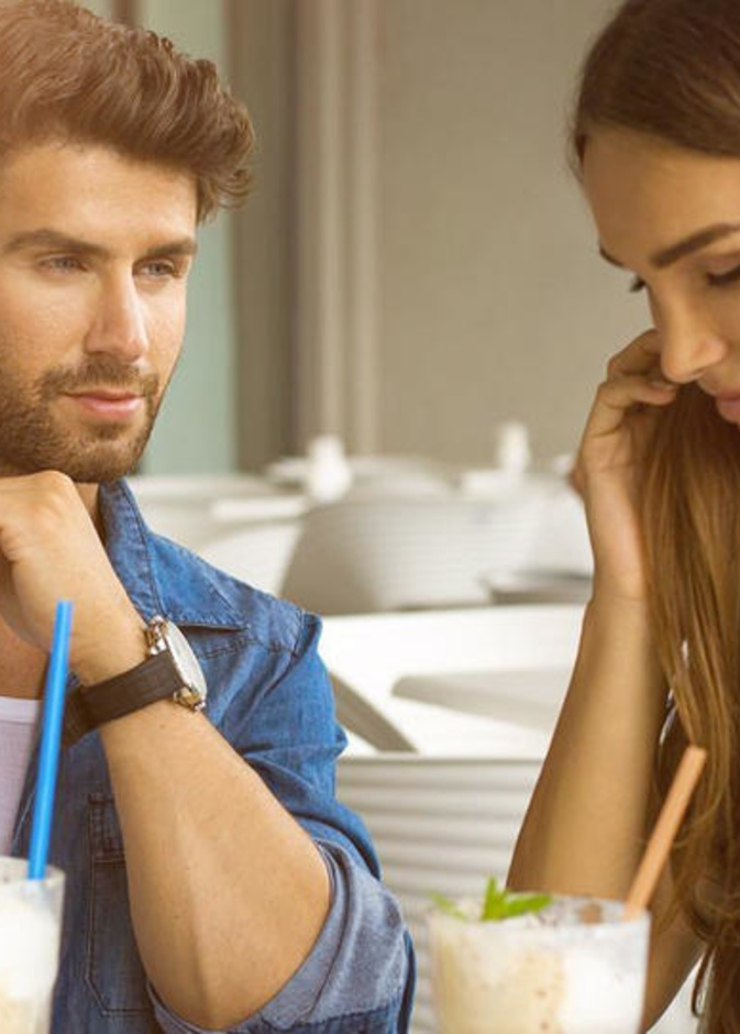 علامات الرجل المخادع في الحب