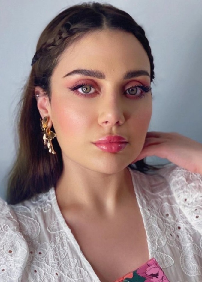 زينب فياض