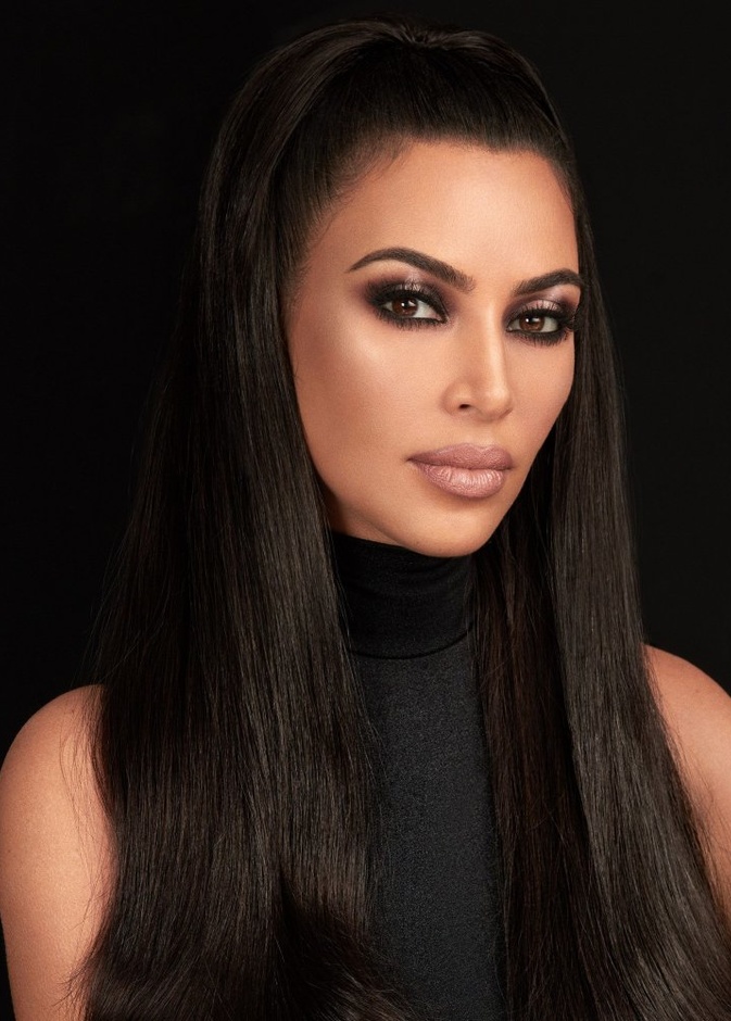 مكياج عيون سموكي اسود 2021 ومدموج من وحي Kim Kardashian