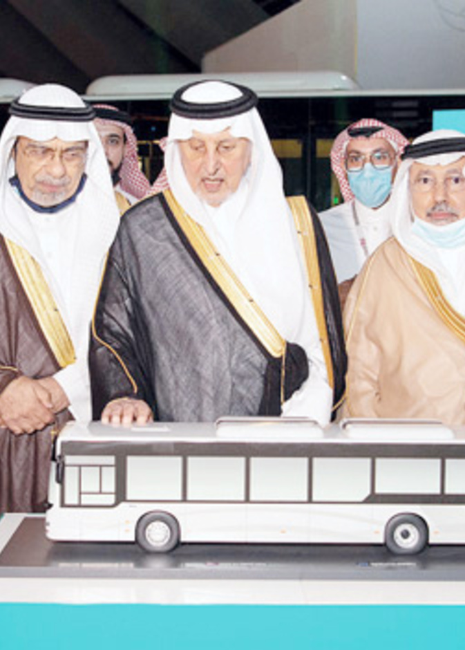 تدشين نموذج حافلات النقل العام في العاصمة المقدسة