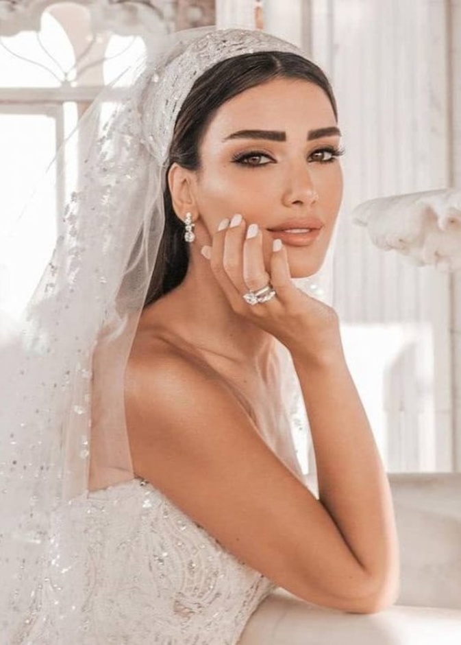 الوان مكياج العروس جيسيكا عازار لصيف 2021