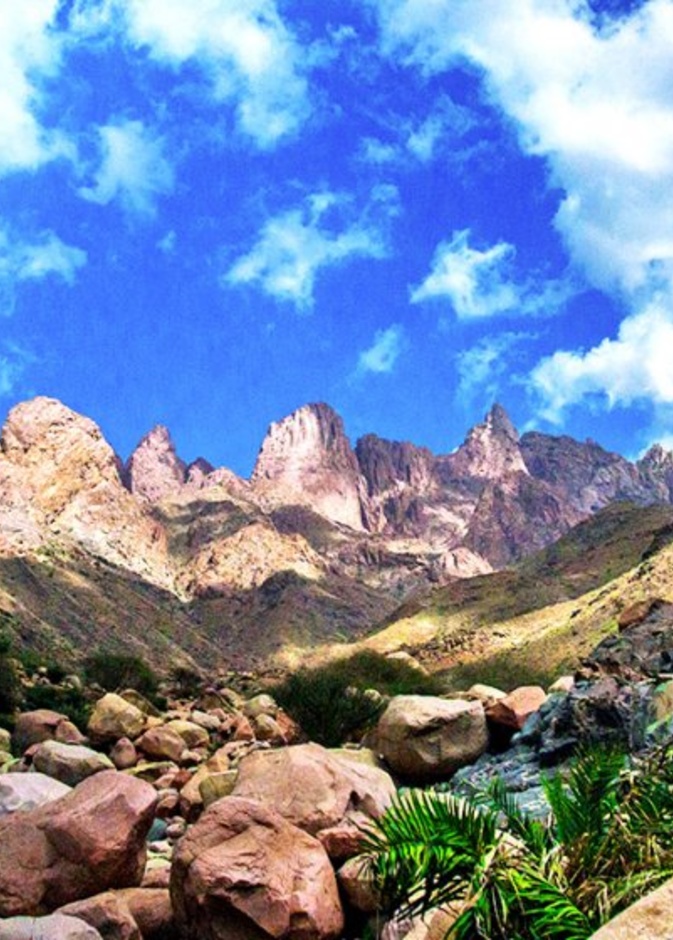  على جبل رضوى ستشاهد المناظر الطبيعية الخلابة - المصدر روح السعودية