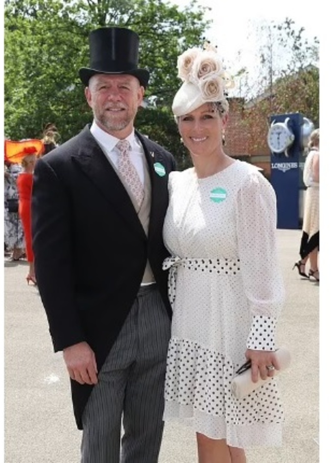 الظهور الأول لحفيدة الملكة اليزابيث، زارا تيندال برفقة زوجها بعد ولادتها خلال اليوم الأول لفعاليات رويال أسكوت