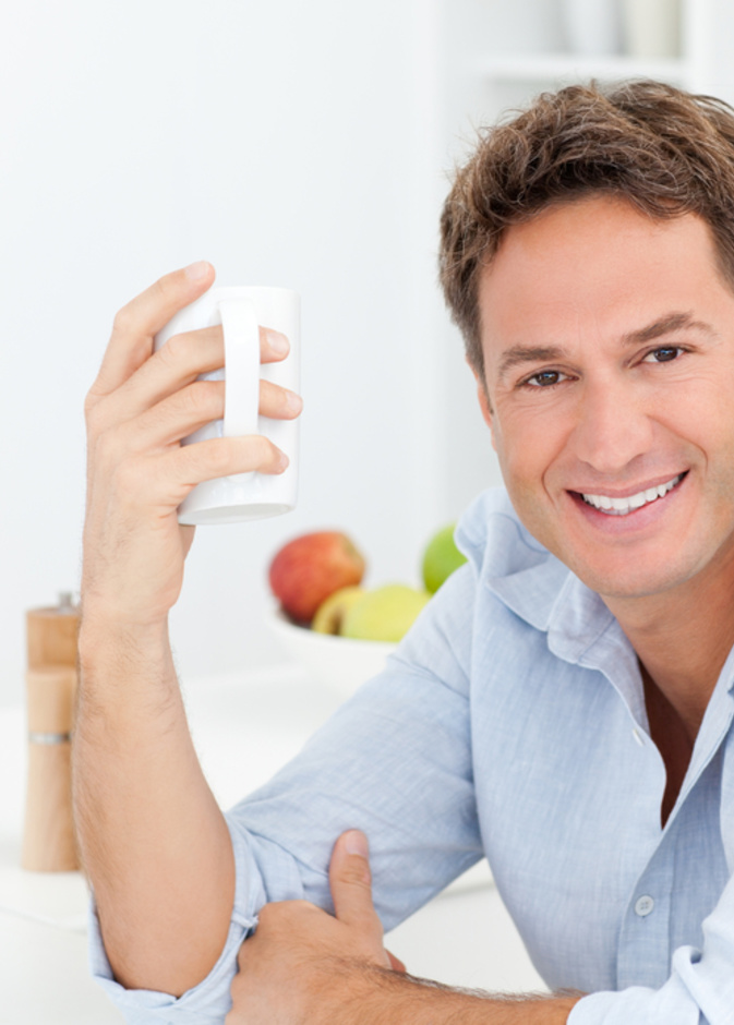 افضل 5 مشروبات صحية لتعزيز صحة الاباء بعد سن الاربعين