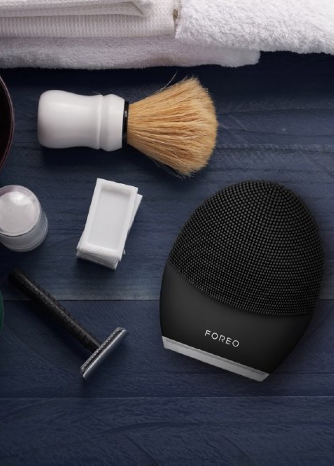 FOREO تكشف عن أداة العناية بالرجال الأفضل على الإطلاق