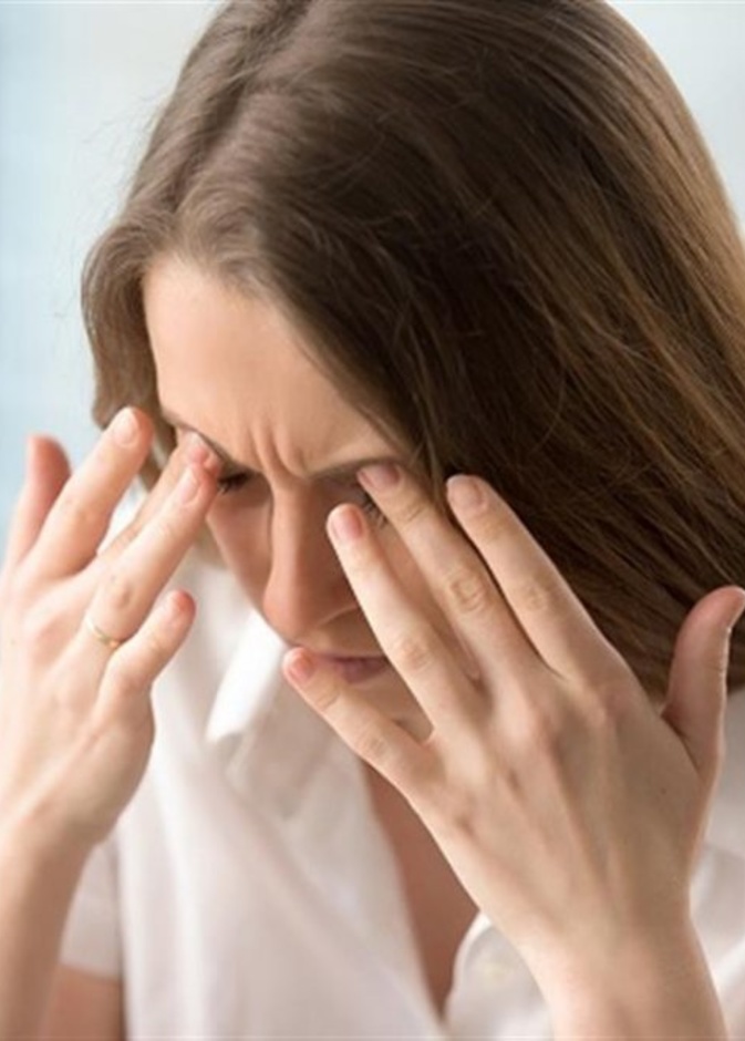 ماهي اعراض قرحة القرنية وما اسبابها