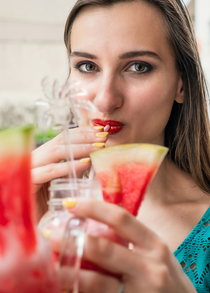  مشروبات لانتفاخات البطن يشملها مشرب البطيخ الخالي من السكر