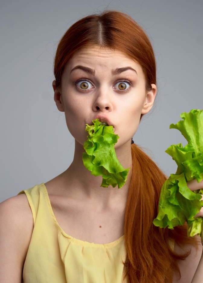  ما هي حقيقة فوائد تناول الخس قبل النوم