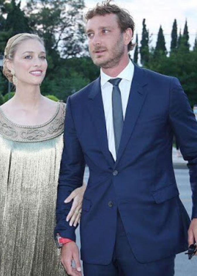 بياتريس بوروميو وبيير كاسيراغي في أحدث عروض أزياء ديور في أثينا